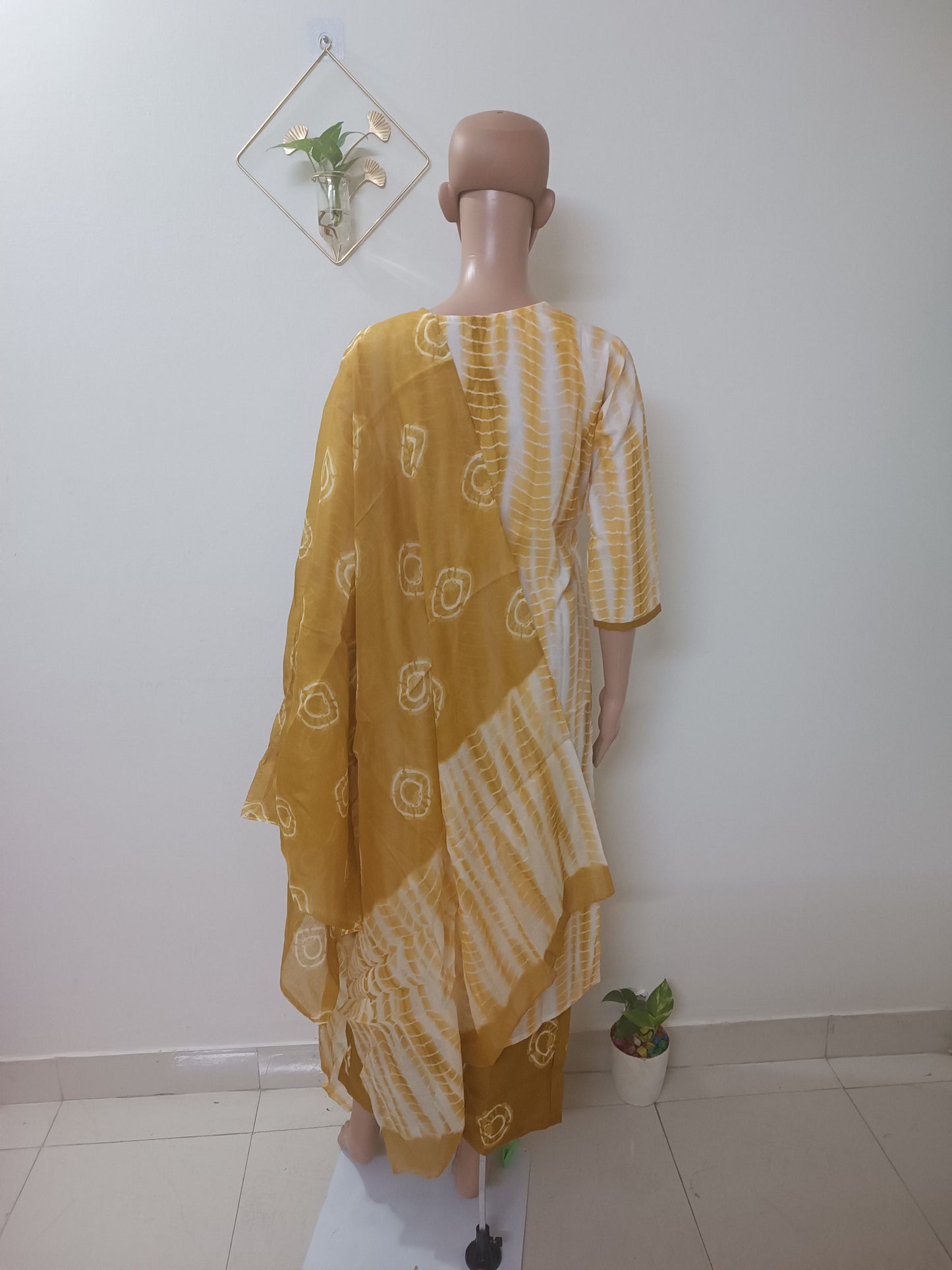 V-Neck Shibori Straight Kurta Palazzos with Dupatta