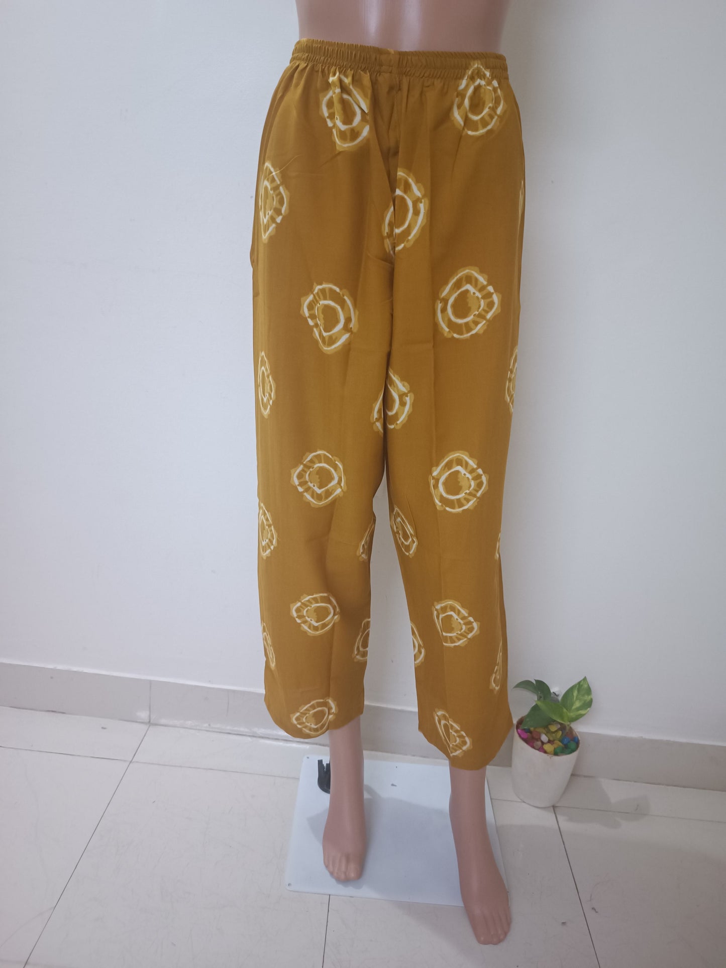V-Neck Shibori Straight Kurta Palazzos with Dupatta