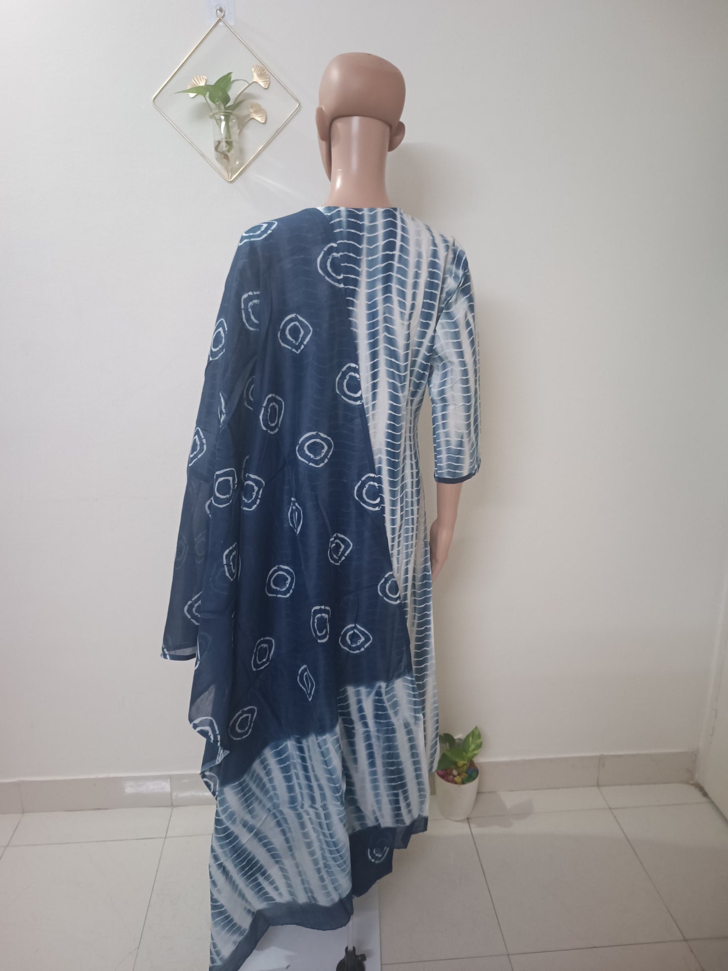 V-Neck Shibori Straight Kurta Palazzos with Dupatta
