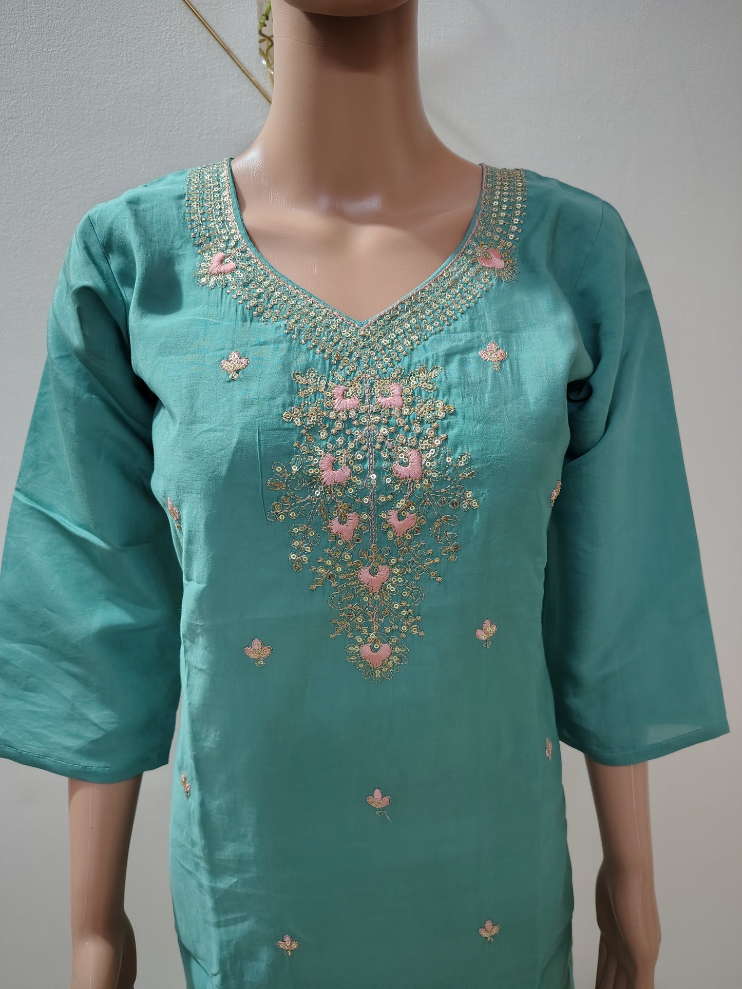 Sea Green Embroidered Suit Set with Floral Organza Dupatta for Women
