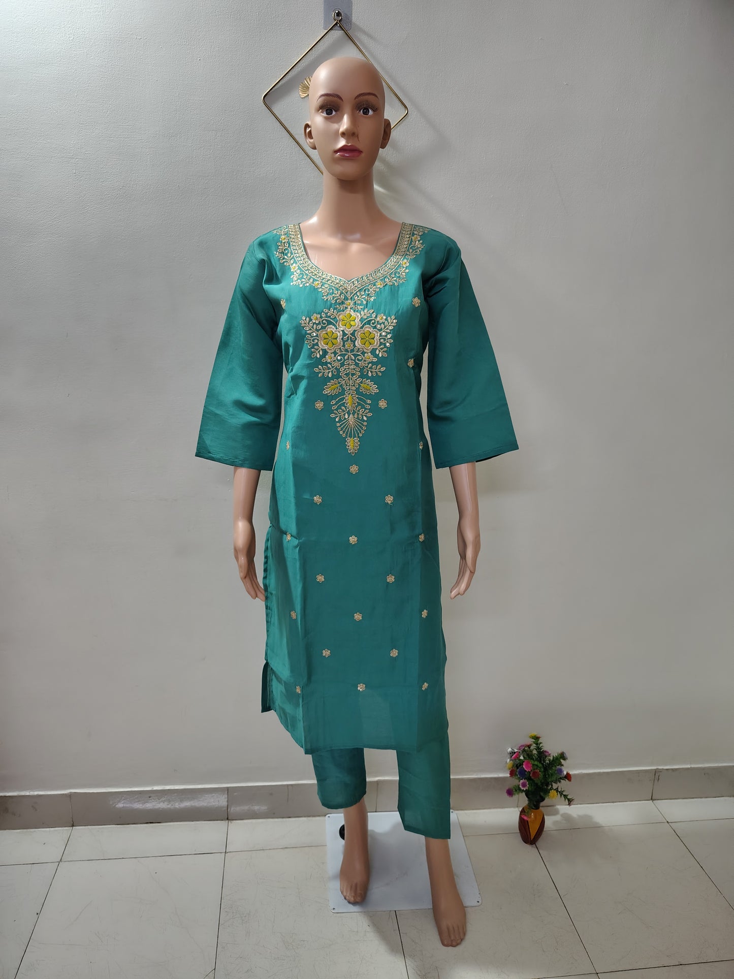 Teal Green Embroidered Suit Set with Floral Organza Dupatta for Women