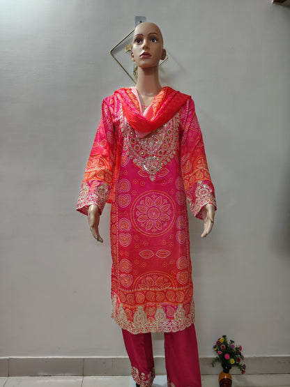 PURE CHINNON STRAIGHT  SUIT