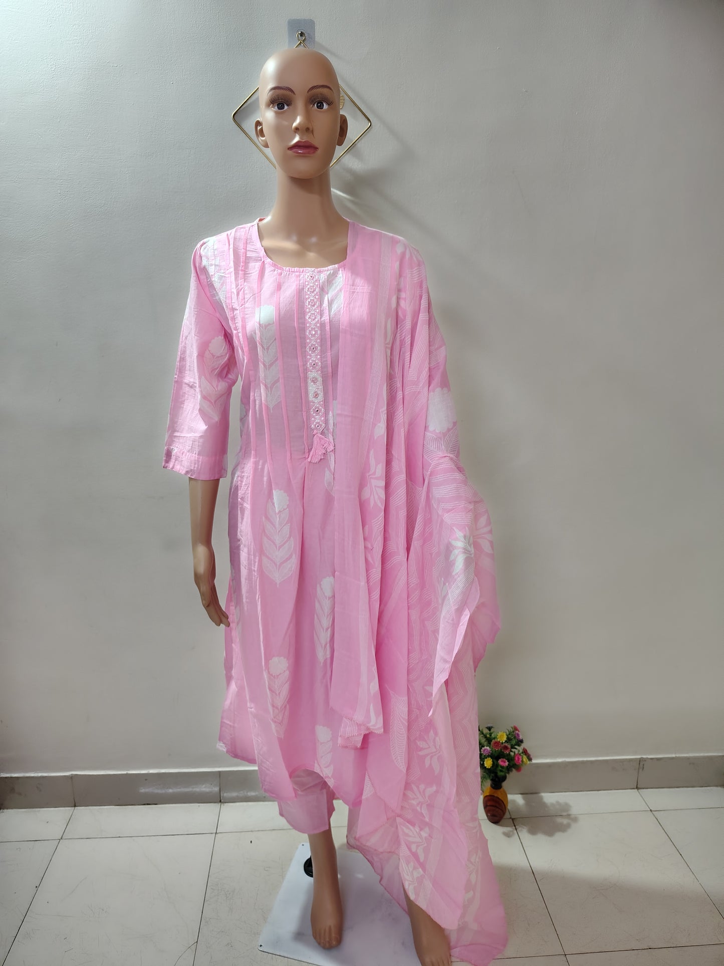 Soft Pink Cotton Printed Kurta Set for Women with Dupatta – Lightweight Ethnic Wear
