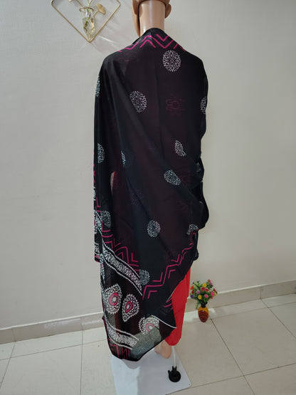 Red Straight Kurta Set paired with a Black Printed Dupatta