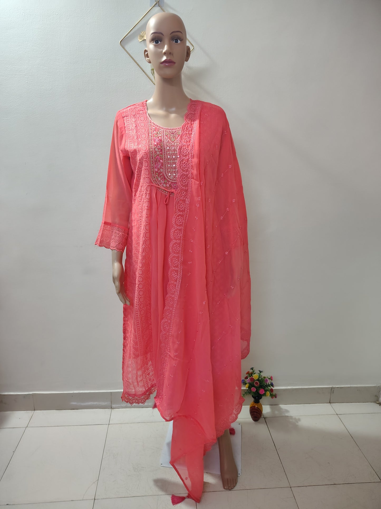 Ivory Georgette Embroidered Kurta Set with Thread Work Neck Design & Dupatta for Women