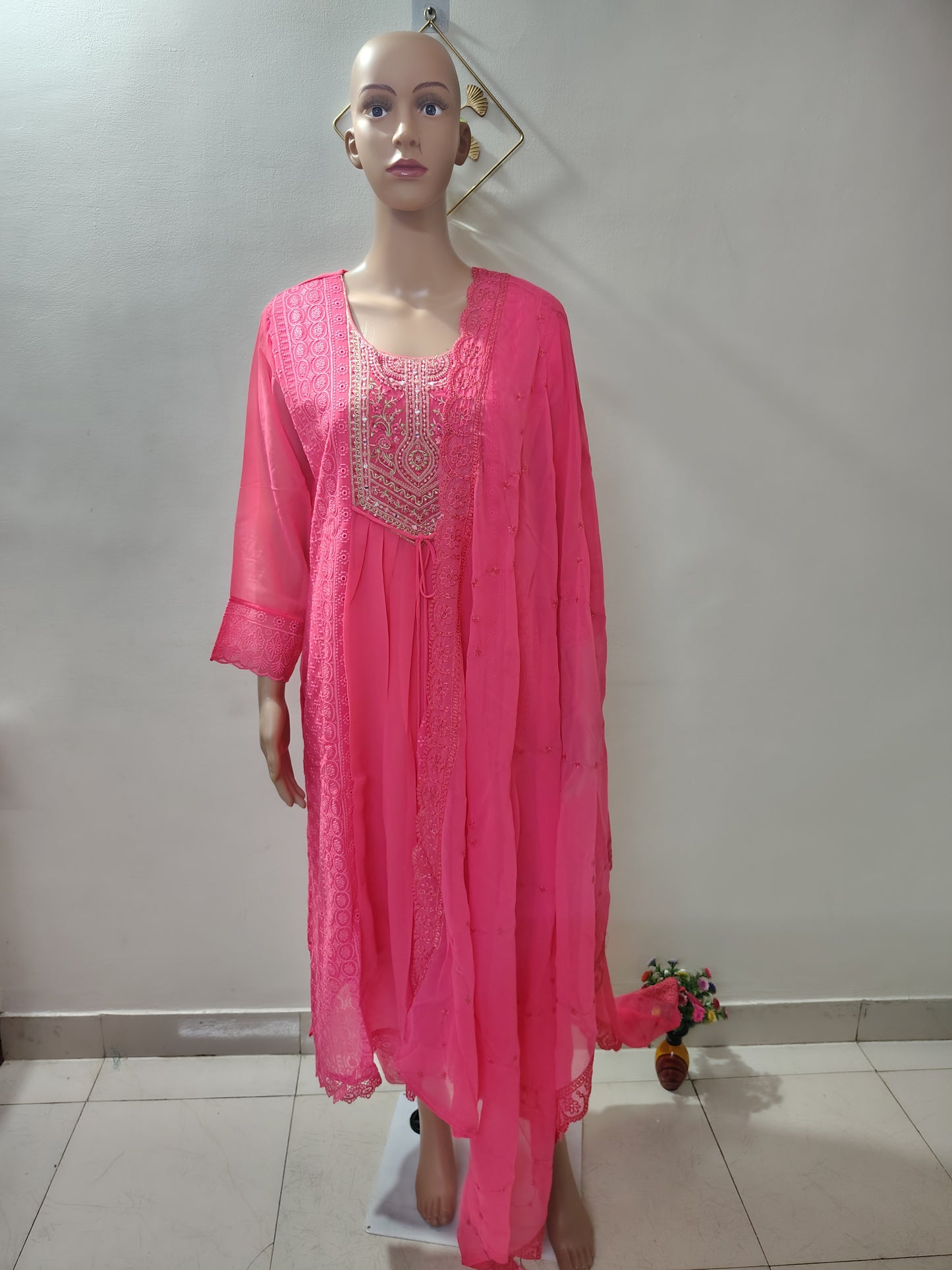 Ivory Georgette Embroidered Kurta Set with Thread Work Neck Design & Dupatta for Women