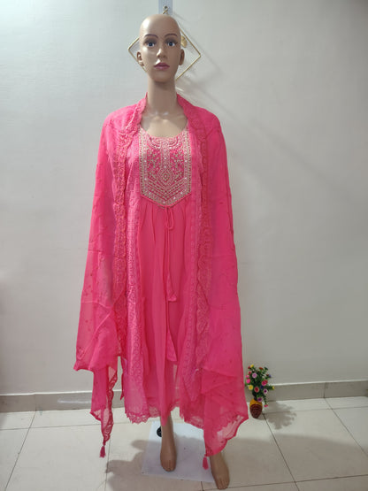 Ivory Georgette Embroidered Kurta Set with Thread Work Neck Design & Dupatta for Women