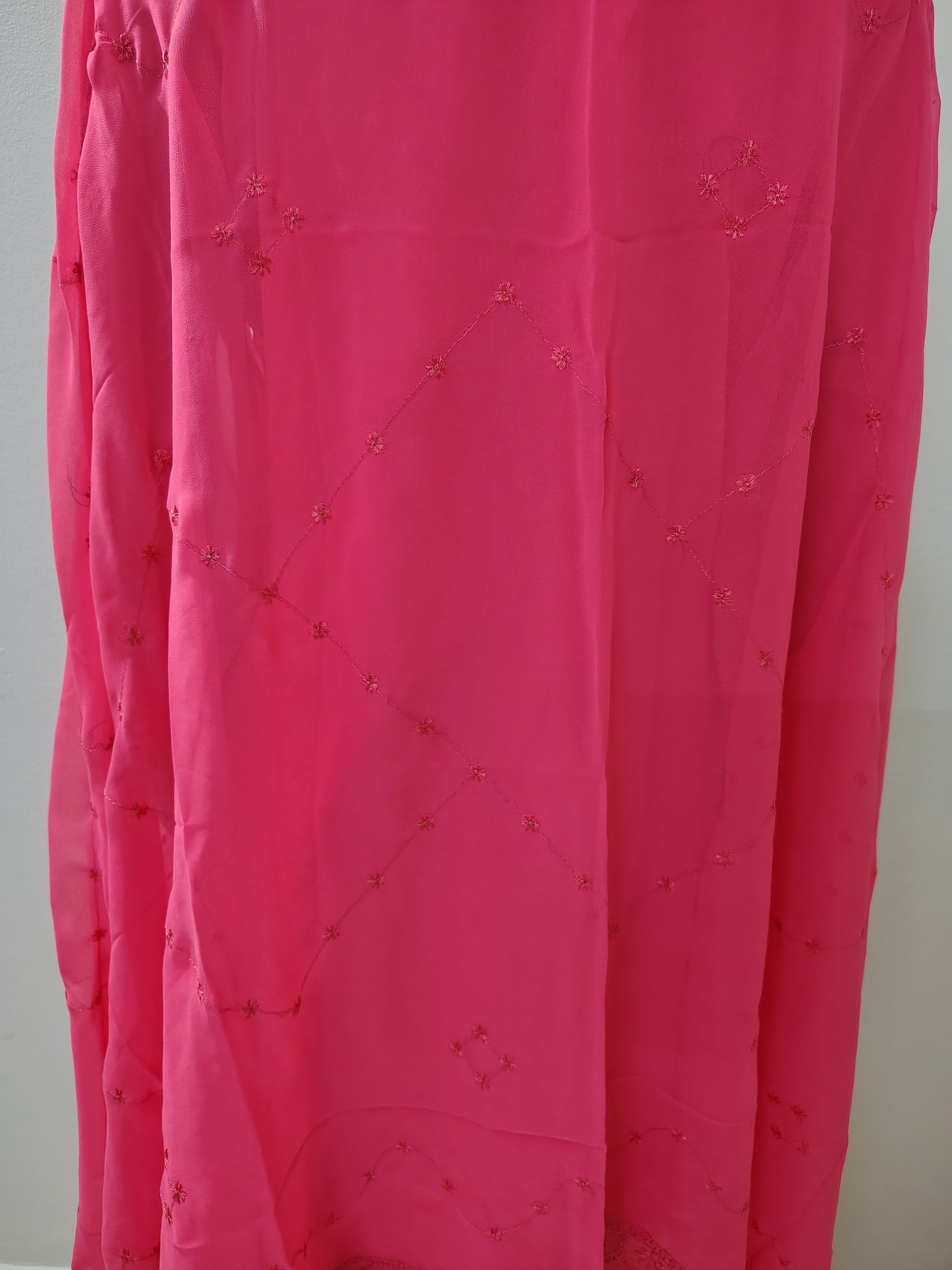 Ivory Georgette Embroidered Kurta Set with Thread Work Neck Design & Dupatta for Women