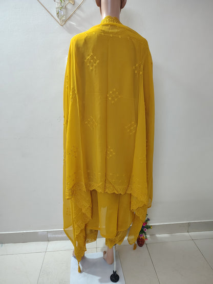 Ivory Georgette Embroidered Kurta Set with Thread Work Neck Design & Dupatta for Women