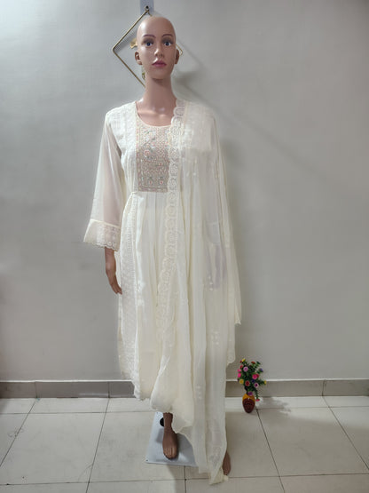 Ivory Georgette Embroidered Kurta Set with Thread Work Neck Design & Dupatta for Women